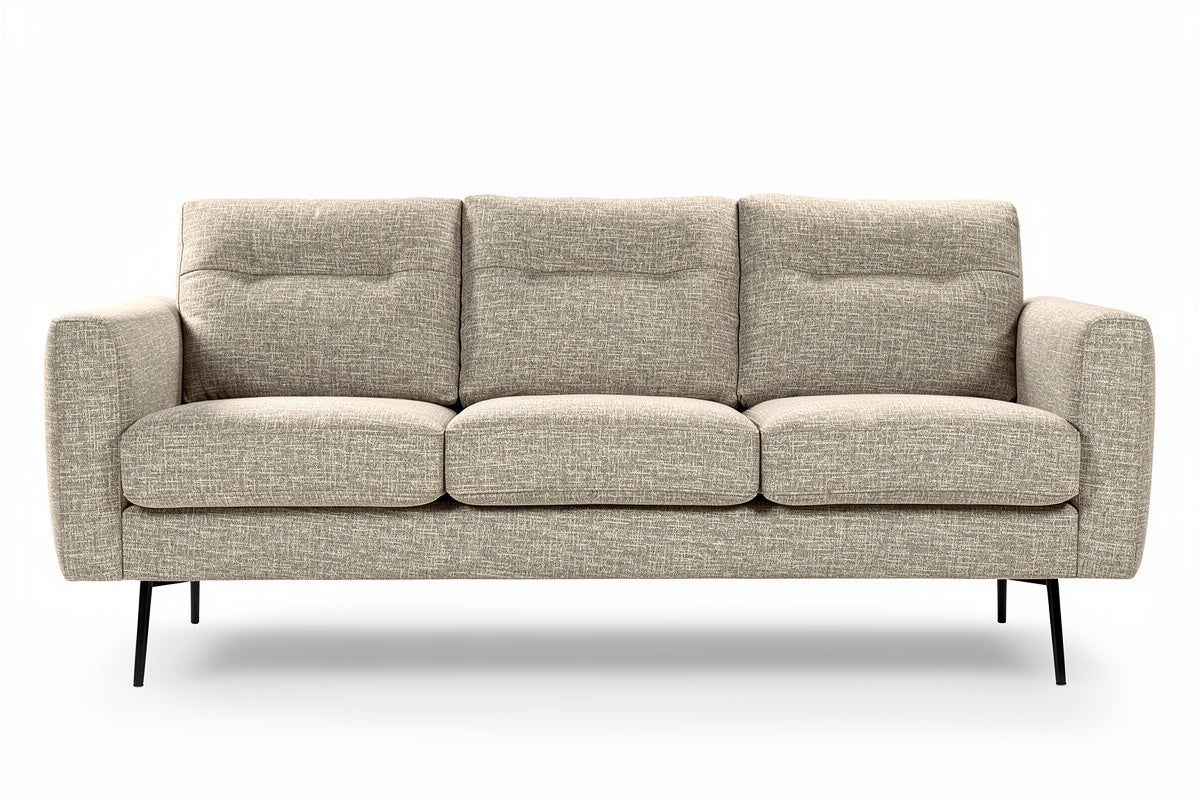 Moderne beige bank met stijlvolle metalen poten en comfortabele kussens
